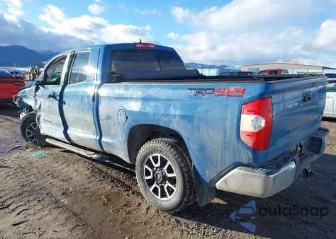 2021 Toyota Tundra Sr5 z USA, uszkodzony, nr VIN 5TFUY5F12MX031495